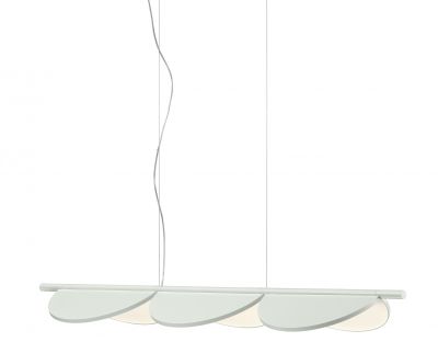 Almendra Linear Pendelleuchte in Off-White: Moderne Hängeleuchte mit linearem Design und sanftem Licht.
